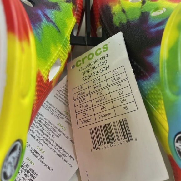 Crocs Clog Size 7 Tie Dye Women Classic Graphic New Sandals 205453 90H - Picture 7 of 8